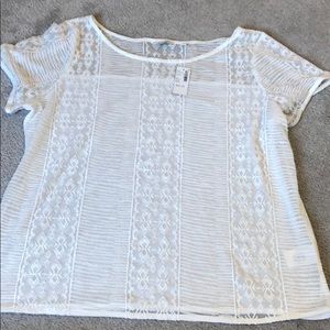 White lacy short sleeve top size XXL
